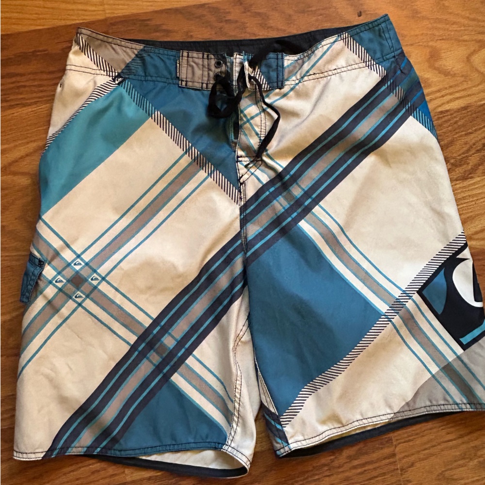 Quiksilver Teal and Cream Board Shorts